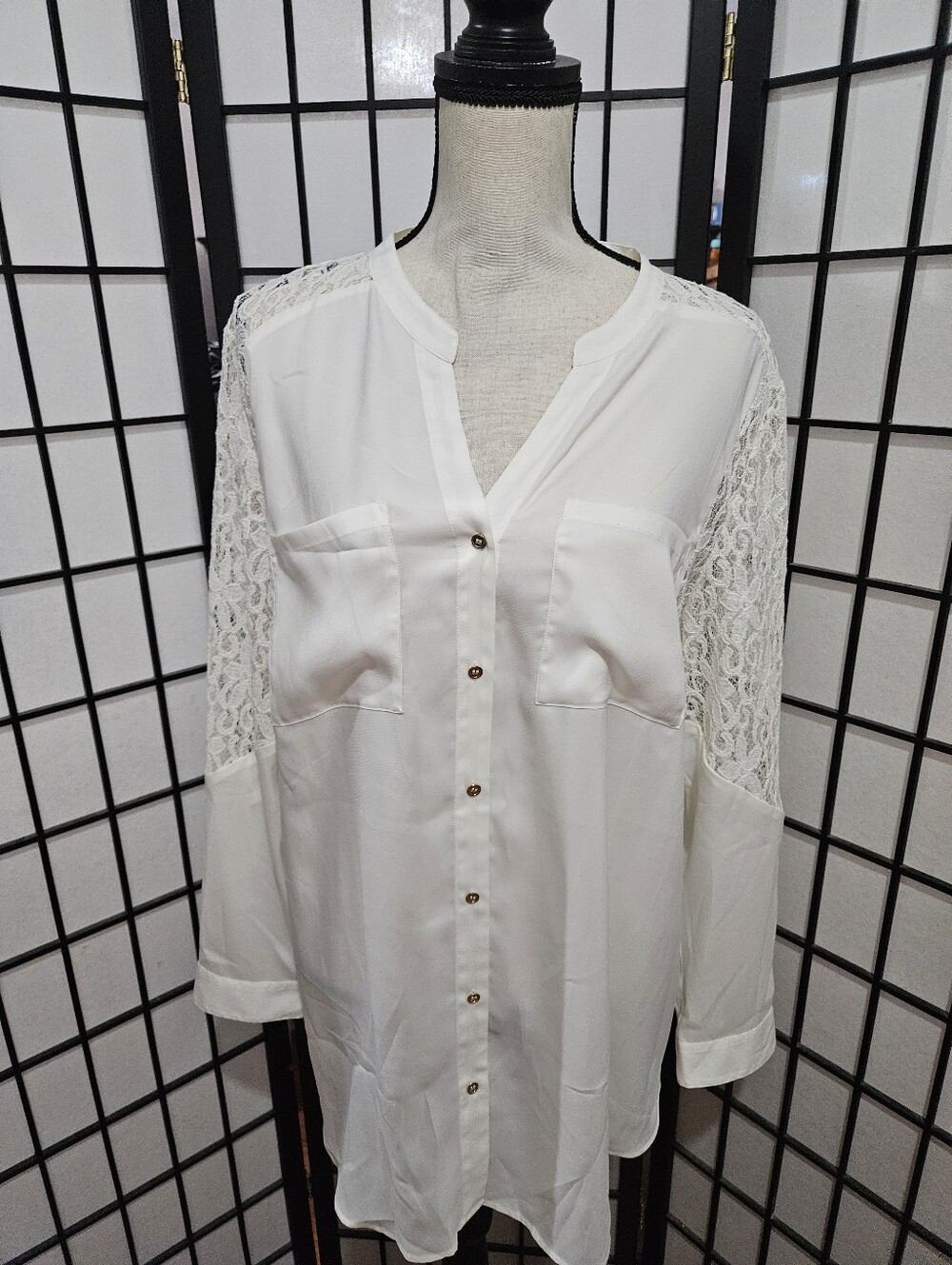 Chico's Black Label Size 3 (XL/16) Ivory  Lace Accented Long Sleeve Blouse